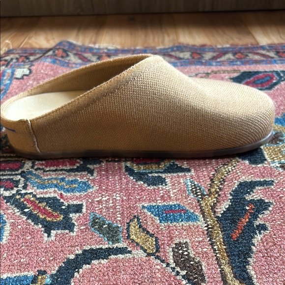 Rothy Casual Clog Butternut *6 fit like 7.5* - Picture 5 of 7